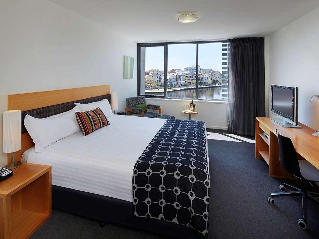 East Perth Suites Hotel Eksteriør billede