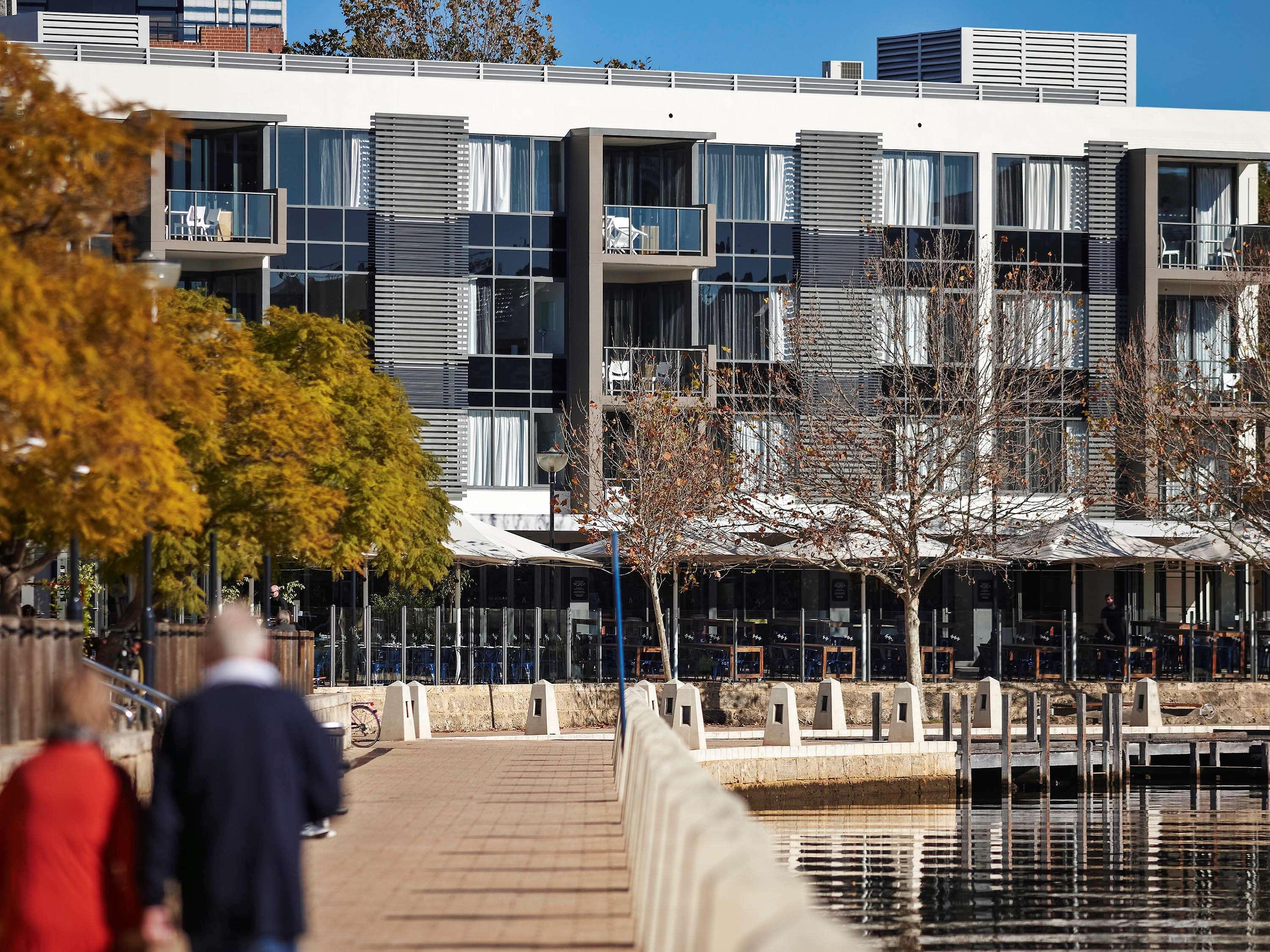 East Perth Suites Hotel Eksteriør billede