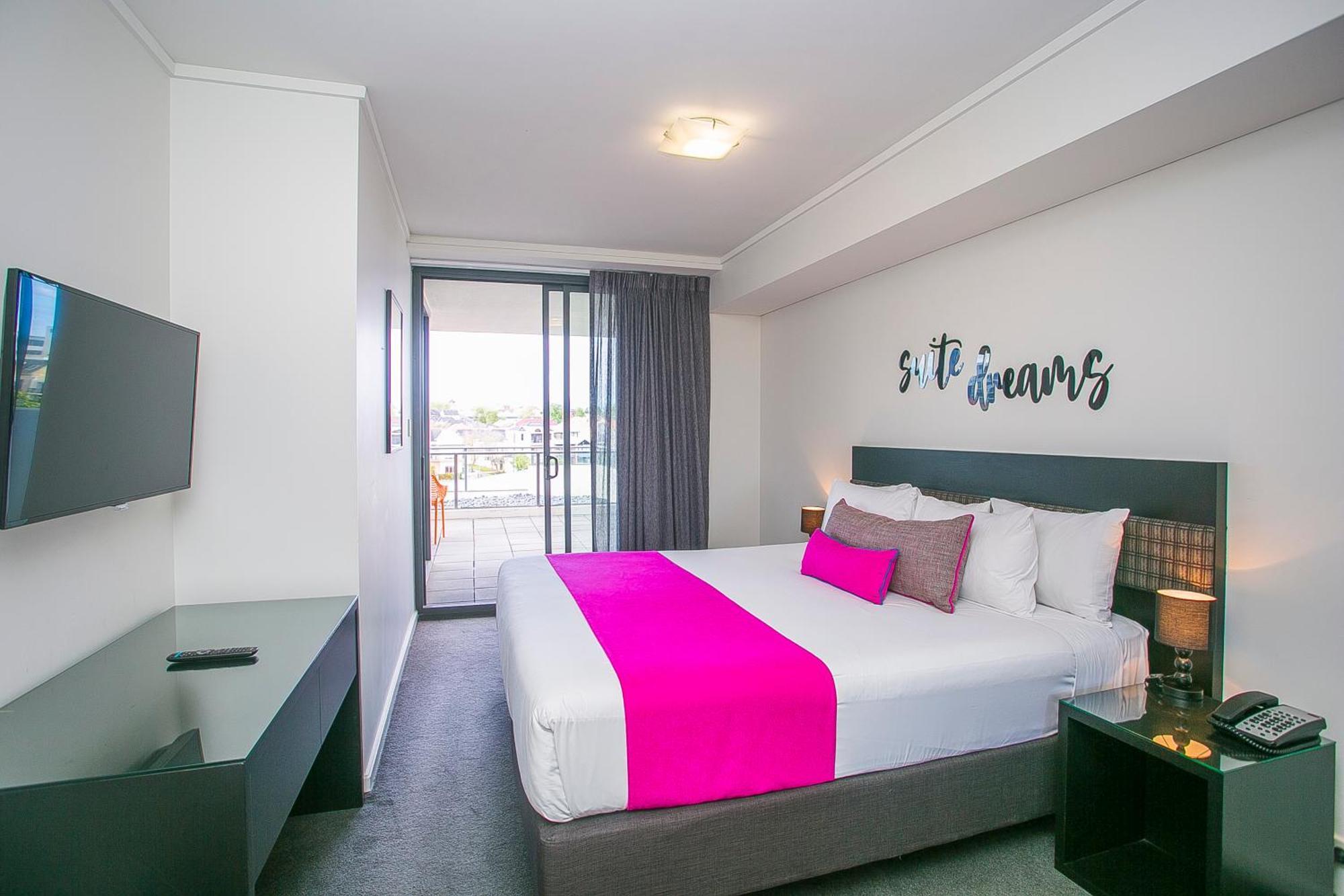 East Perth Suites Hotel Eksteriør billede